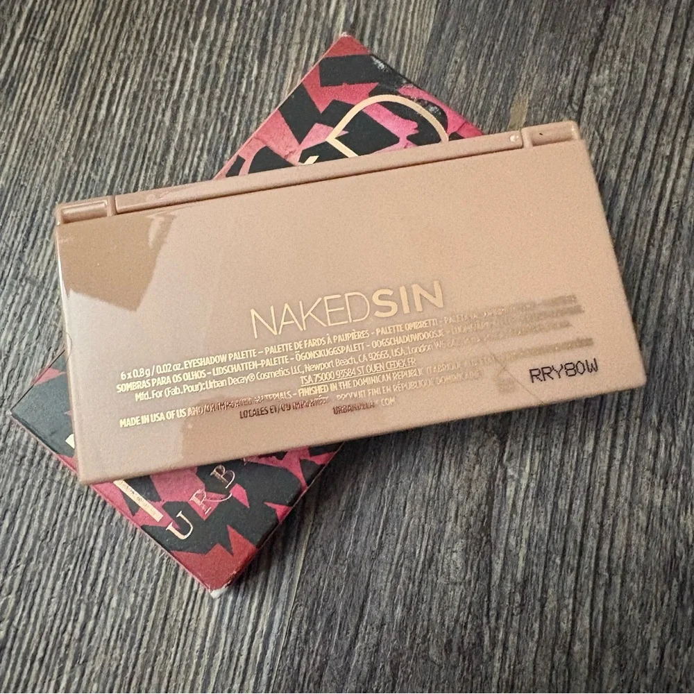 Urban decay Naked “SIN” mini eyeshadow palette NEW - Picture 3 of 5
